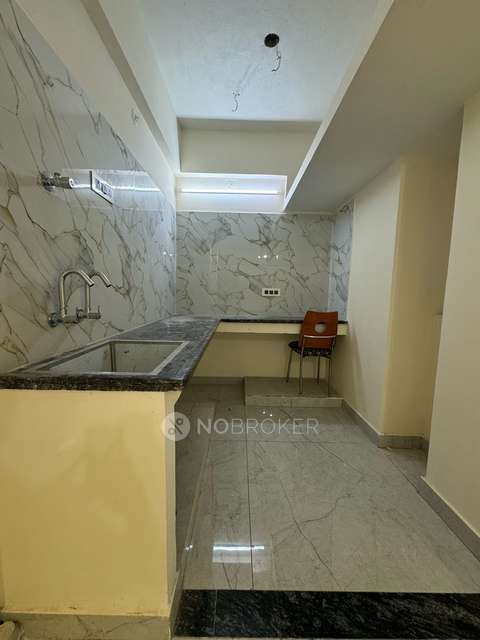 1 BHK Flat In Royalton Platina For Sale  In Nungambakkam