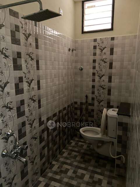 3 BHK Flat In Sri Sai Residency Thiruvanmiyur For Sale  In Thiruvanmiyur