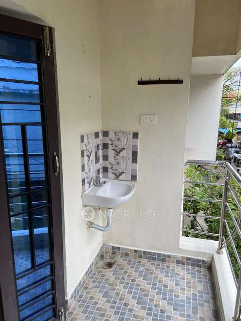 3 BHK Flat In Sri Sai Residency Thiruvanmiyur For Sale  In Thiruvanmiyur