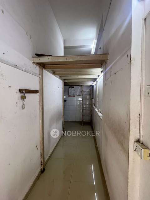 Shop in Bhuleshwar, Mumbai for sale 