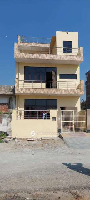 3 BHK House for Rent  In  Beta 1