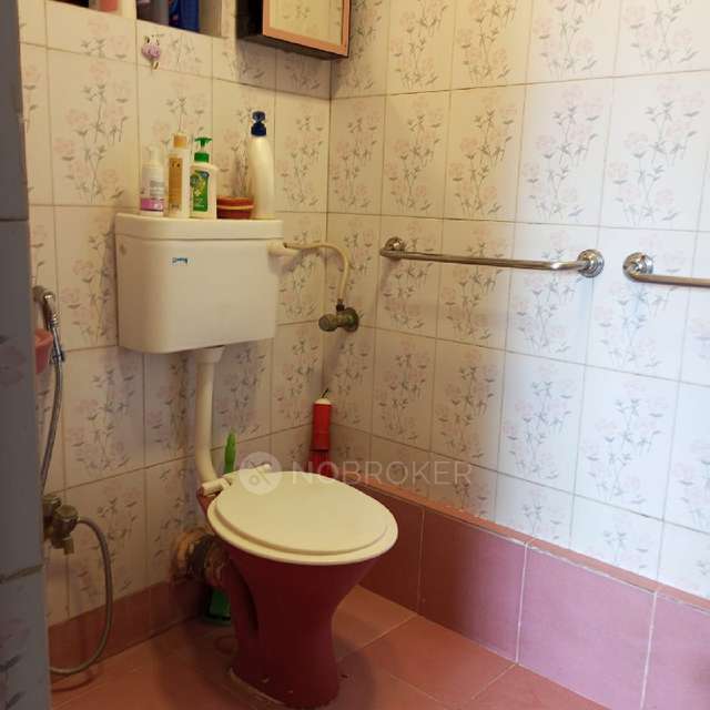 2 BHK Flat In Corinthian Apartments For Sale  In Colaba