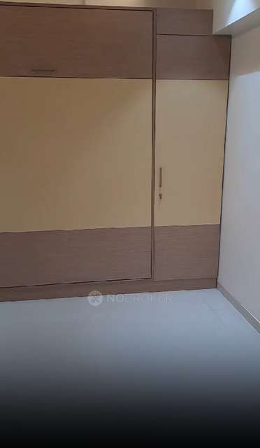 2 BHK Flat In Sheetalnath Towers Chs For Sale  In Ghatkopar East