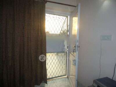 1 BHK House for Rent  In Sector 37