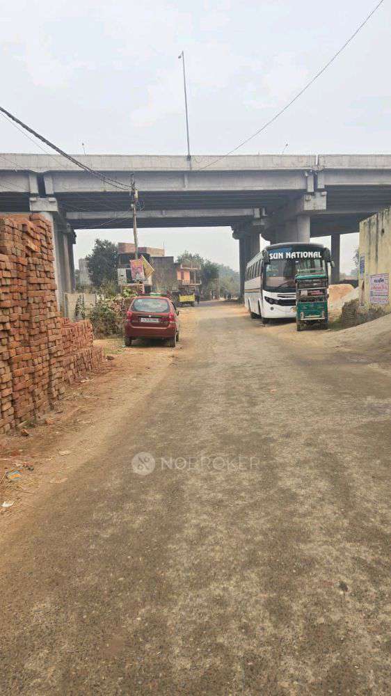 Plot For Sale  In Ideal College Road