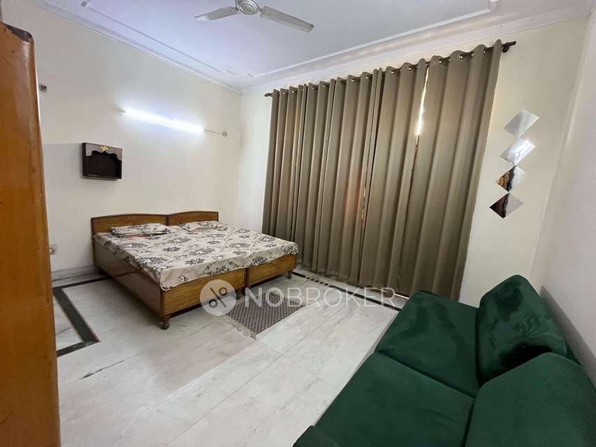 PG for Girls in Dizzy Palms