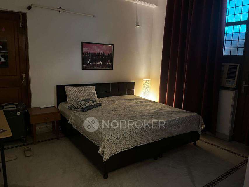 PG for Girls in Dizzy Palms