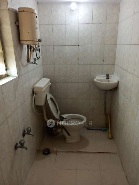 3 BHK Flat In Priya Heights for Rent  In Yerawada