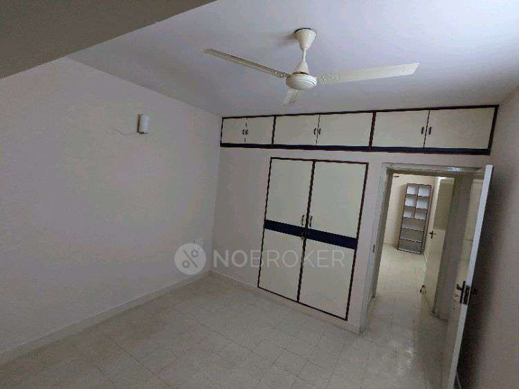 2 BHK Flat In Hallmark Apartment for Rent  In Frazer Town