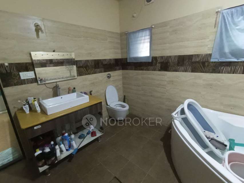 4+ BHK House For Sale  In Uttarahalli Hobli