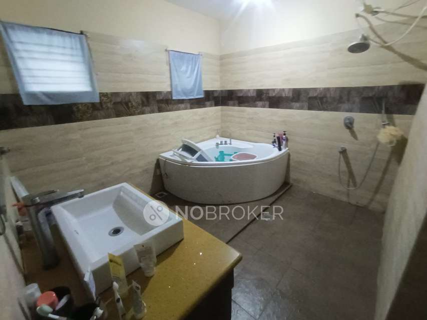 4+ BHK House For Sale  In Uttarahalli Hobli