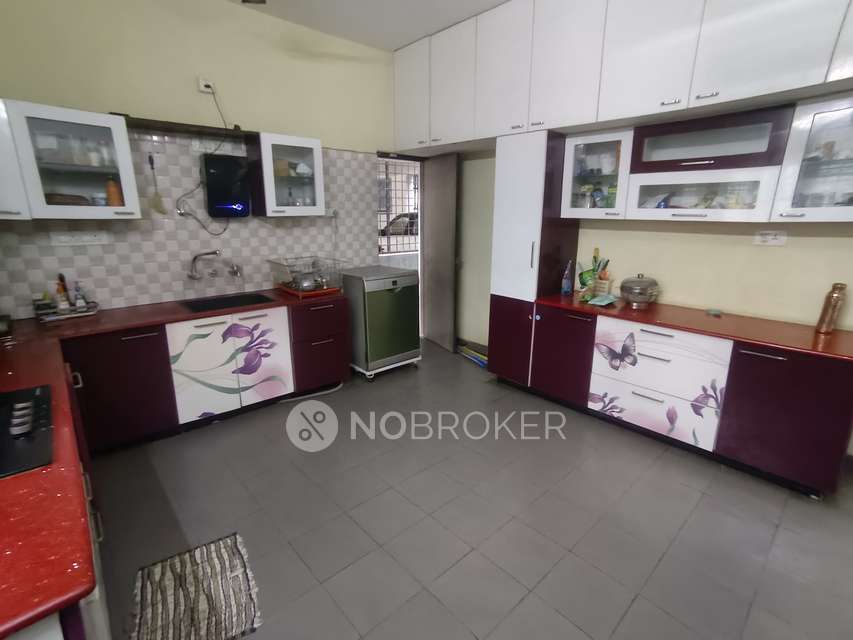 4+ BHK House For Sale  In Uttarahalli Hobli