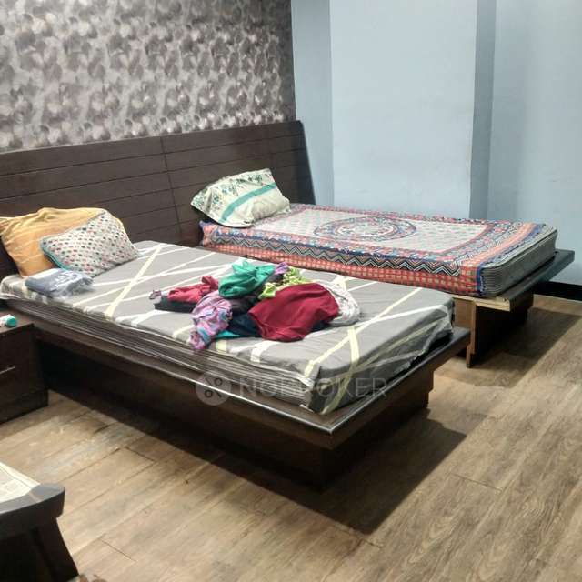 PG for Girls in Sector 132