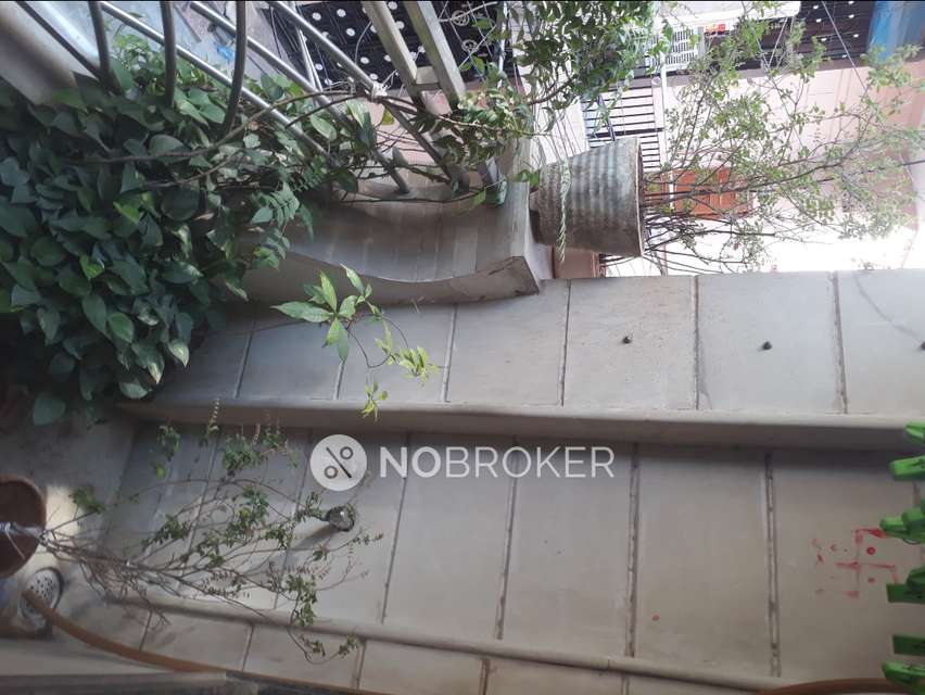 2 BHK Flat For Sale  In Shahdara