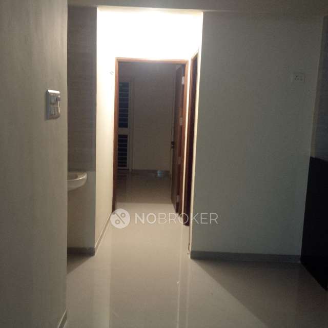 2 BHK Flat In Samaruddhi Apartment, Bhumkar Chowk for Rent In Bhumkar Chowk Bridge
