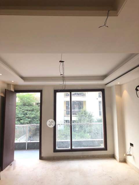 3 BHK Flat In Standalone Building  For Sale  In Sector 57