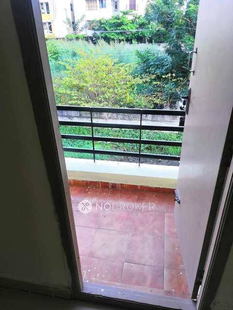 2 BHK Flat In Rathinum Flats  For Sale  In S. Kolathur
