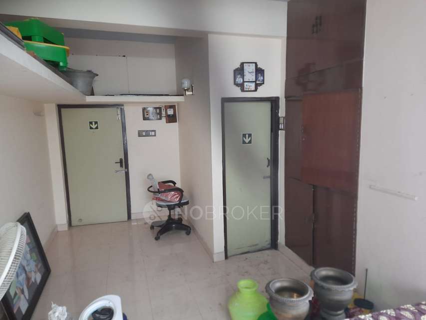 2 BHK Flat In Olive Apartment For Sale  In Koyambedu