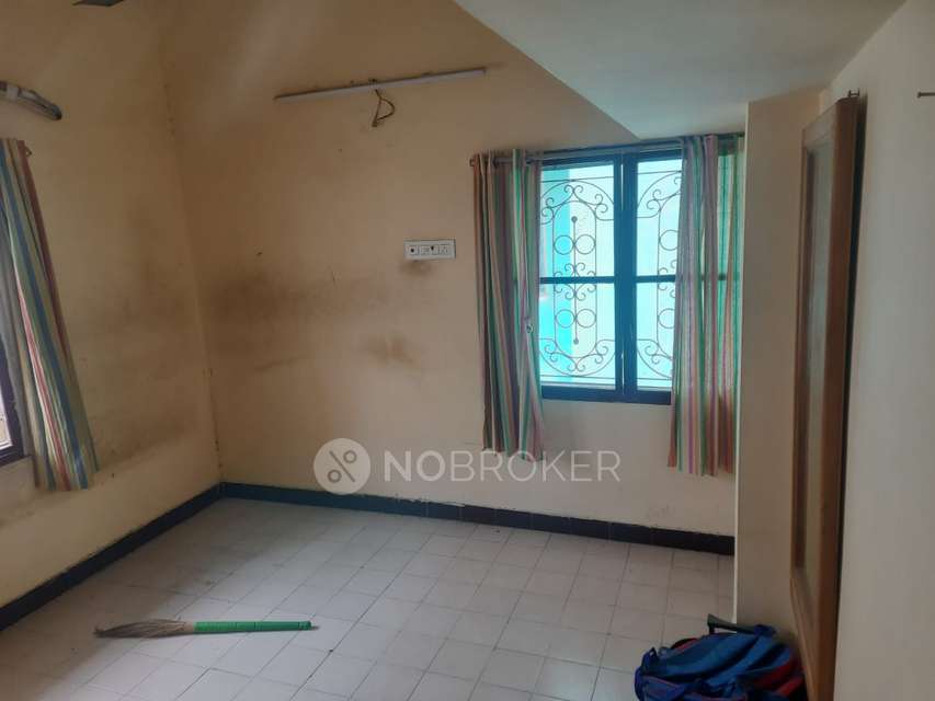 2 BHK Flat In Olive Apartment For Sale  In Koyambedu