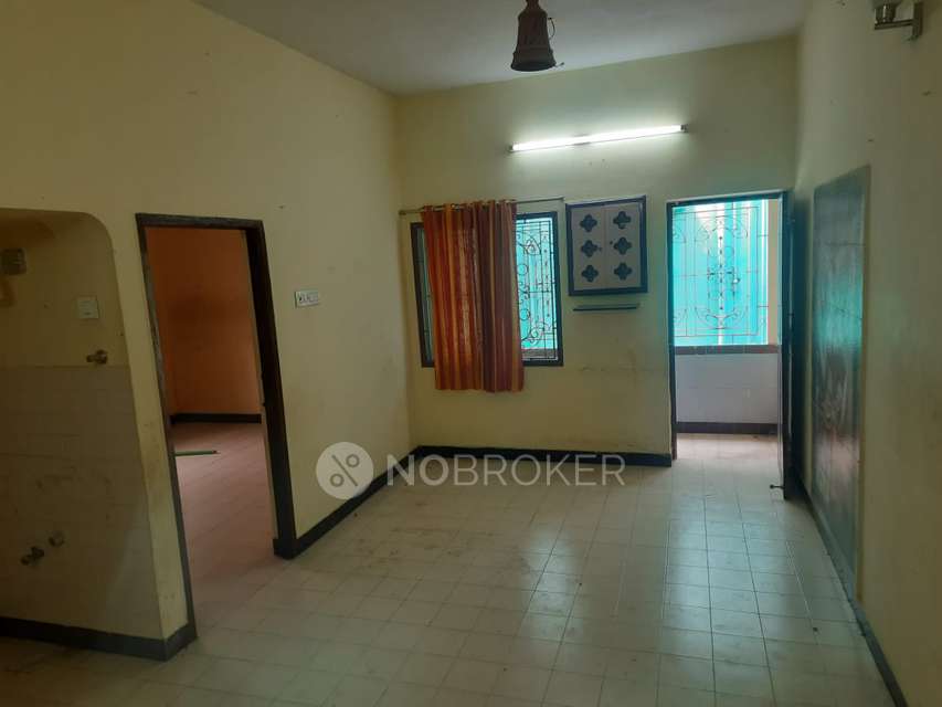 2 BHK Flat In Olive Apartment For Sale  In Koyambedu