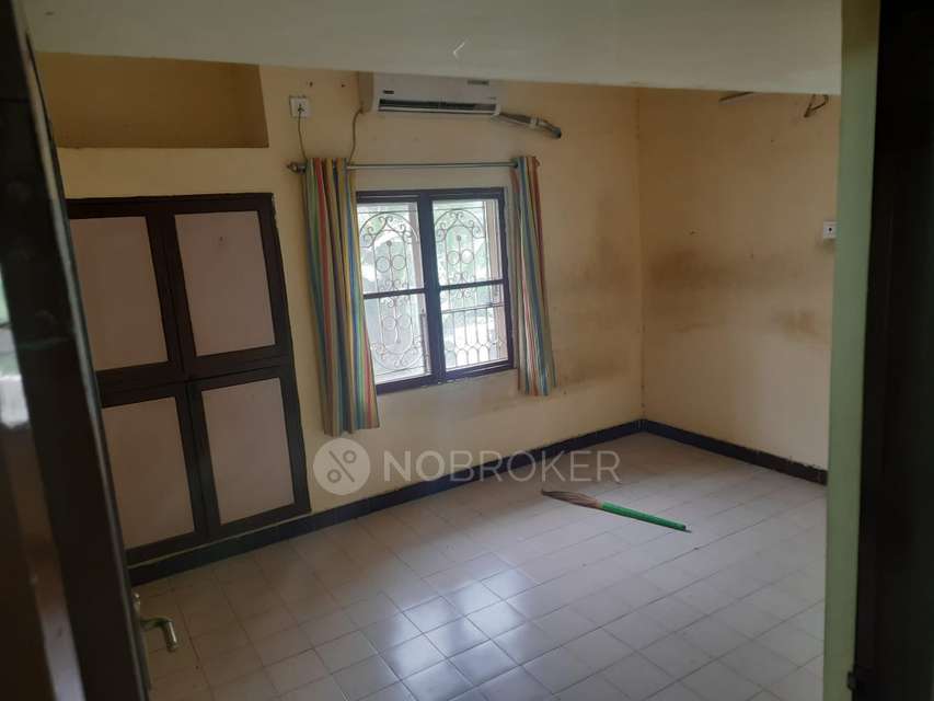 2 BHK Flat In Olive Apartment For Sale  In Koyambedu