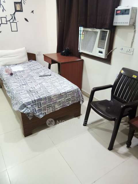 PG for Boys in Sector 126