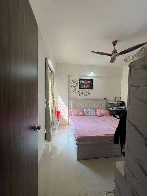 2 BHK Flat In Ravinanda Skylights Wing  for Rent  In Ravinanda Skylights