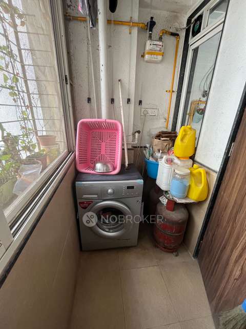 2 BHK Flat In Ravinanda Skylights Wing  for Rent  In Ravinanda Skylights