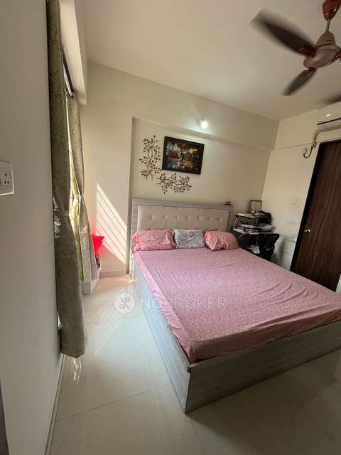 2 BHK Flat In Ravinanda Skylights Wing  for Rent  In Ravinanda Skylights
