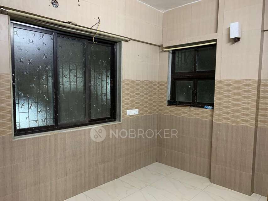 1 BHK Flat In Tirupathi Apartment, Vakola For Sale  In Vakola