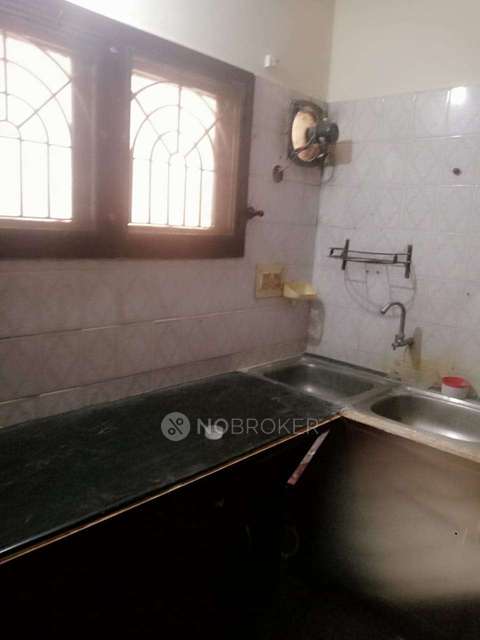 2 BHK Flat In Madhura Flats Manapakkam For Sale  In Manapakkam