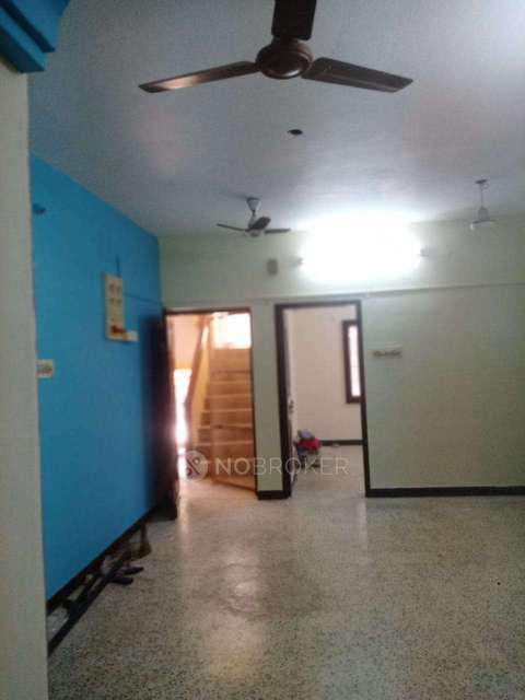 2 BHK Flat In Madhura Flats Manapakkam For Sale  In Manapakkam