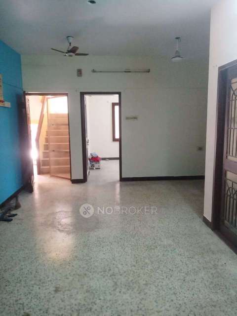 2 BHK Flat In Madhura Flats Manapakkam For Sale  In Manapakkam