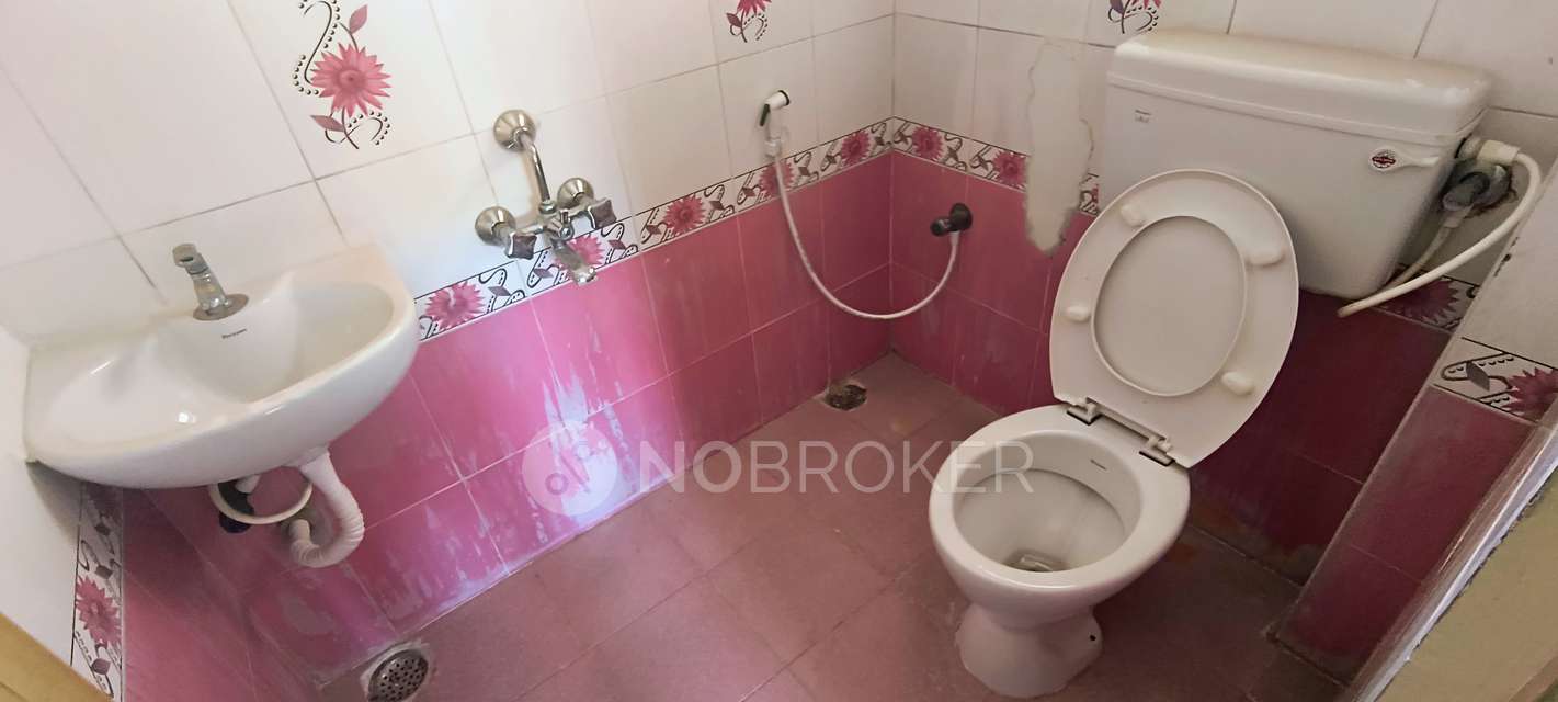 3 BHK Flat In Lucky Appartment For Sale  In Kovilambakkam