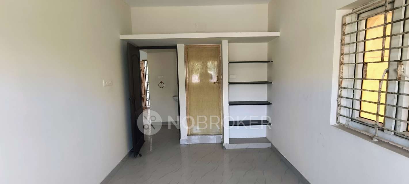 3 BHK Flat In Lucky Appartment For Sale  In Kovilambakkam