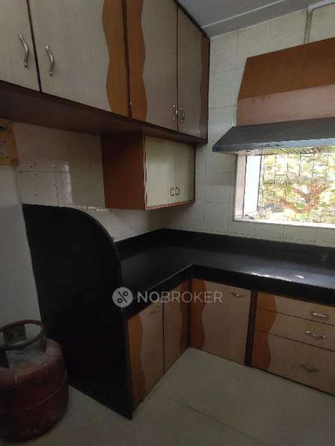 1 BHK Flat In Manohar Mahal Chs For Sale  In Mahim