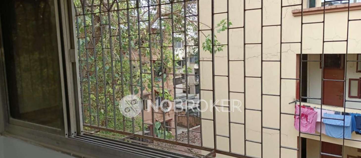 1 BHK Flat In Manohar Mahal Chs For Sale  In Mahim