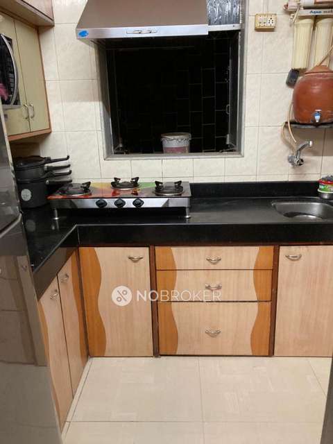 1 BHK Flat In Manohar Mahal Chs For Sale  In Mahim