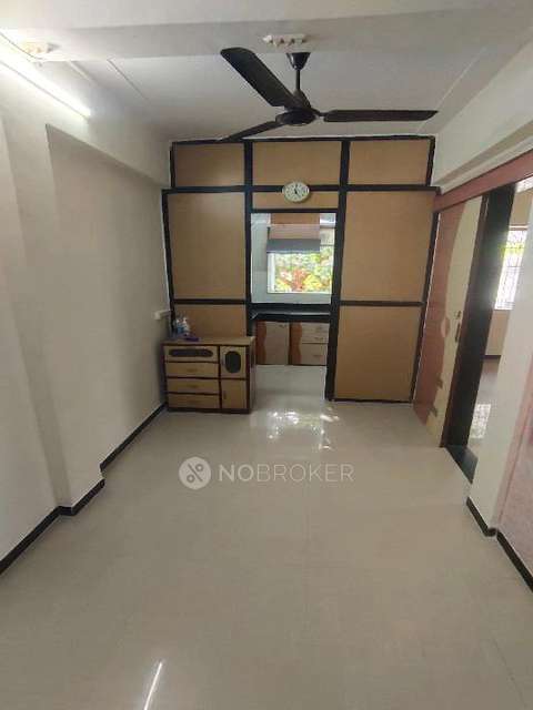 1 BHK Flat In Manohar Mahal Chs For Sale  In Mahim