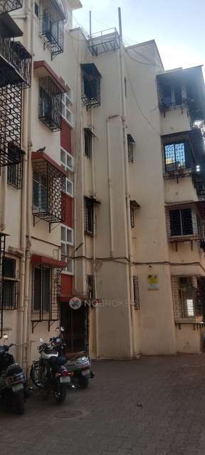 1 BHK Flat In Manohar Mahal Chs For Sale  In Mahim