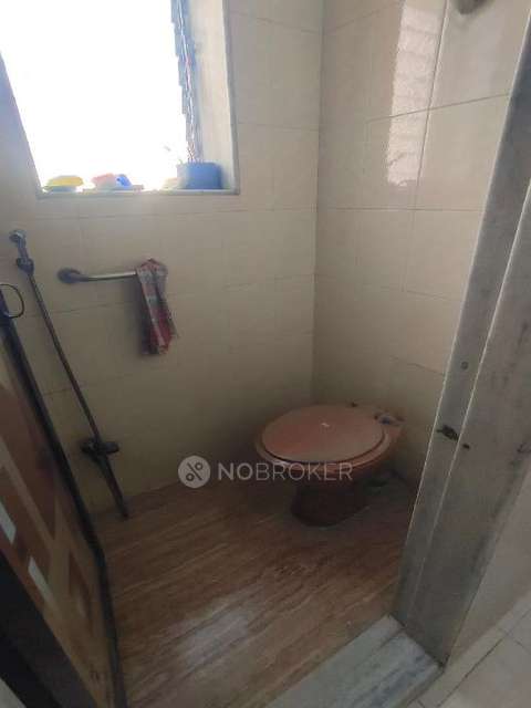 1 BHK Flat In Manohar Mahal Chs For Sale  In Mahim