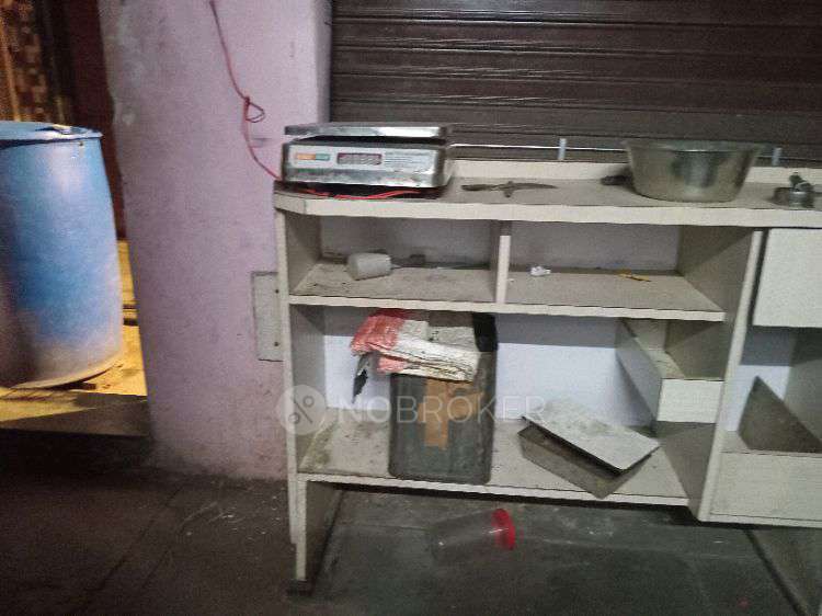 Shop in Chembur, Mumbai for sale 