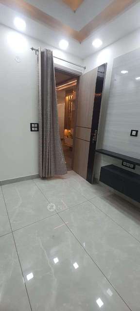 3 BHK Flat In Standalone Building  For Sale  In Sagar Pur