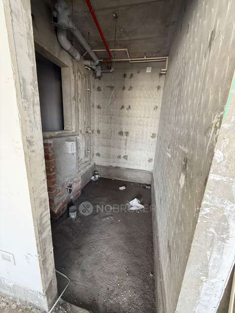 2 BHK Flat In Baashyaam Crown Residences For Sale  In Koyambedu