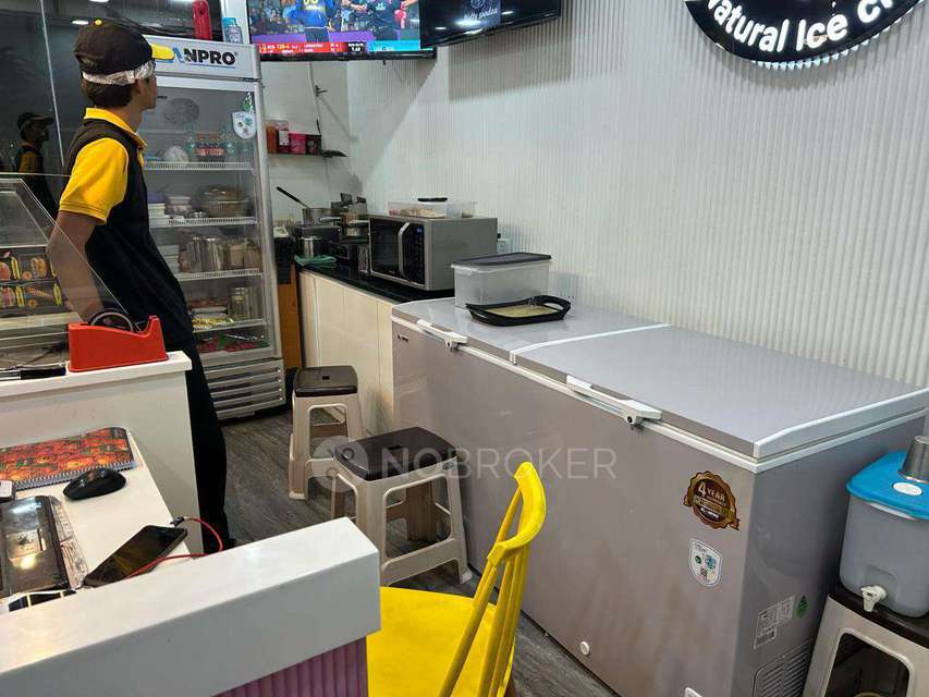 Shop in Basaveshwar Nagar, Bangalore for sale 