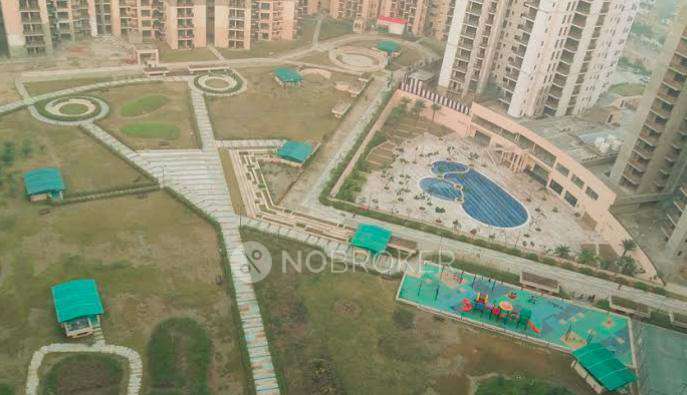 4 BHK Flat In Logix Blossom County For Sale  In Sector 137