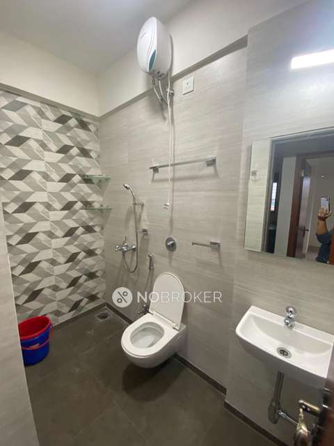 2 BHK Flat In Roha Satsang Bharti For Sale  In Malad East