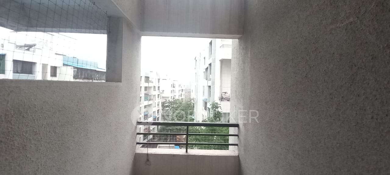 2 BHK Flat In Rkl Complex For Sale  In Charholi Budruk