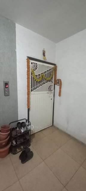 2 BHK Flat In Rkl Complex For Sale  In Charholi Budruk
