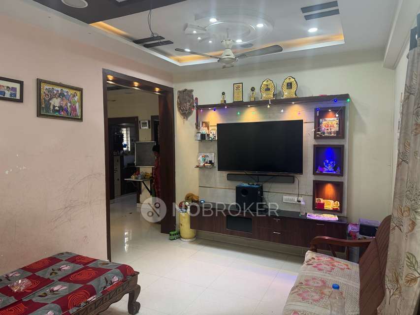 2 BHK Flat In Srinivasam Apartment Pragathi Nagar For Sale  In Plot No: 7